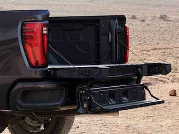 2025 GMC Sierra HD tailgate