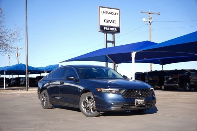 2023 Honda Accord EX's photo