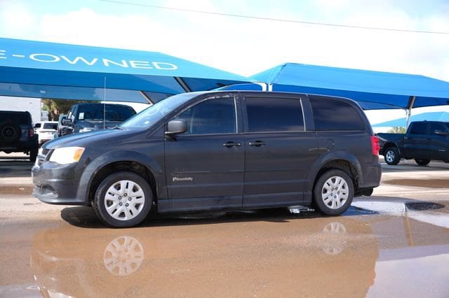 2017 Dodge Grand Caravan SE's photo