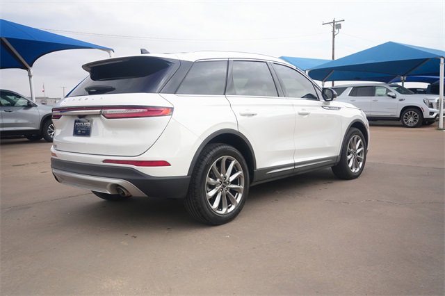 2022 Lincoln Corsair Standard photo 4