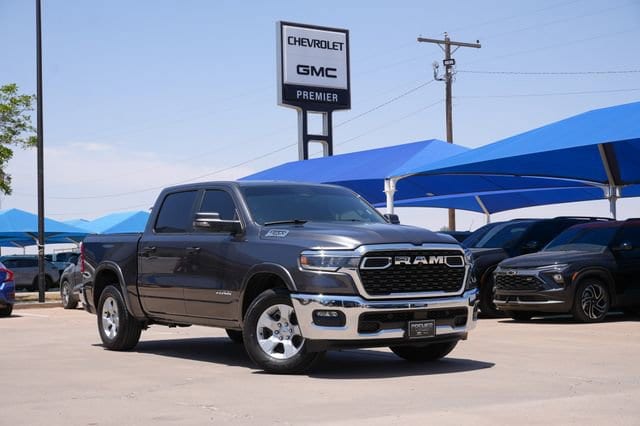 2025 RAM 1500 Big Horn/Lone Star Crew Cab 5'7's photo
