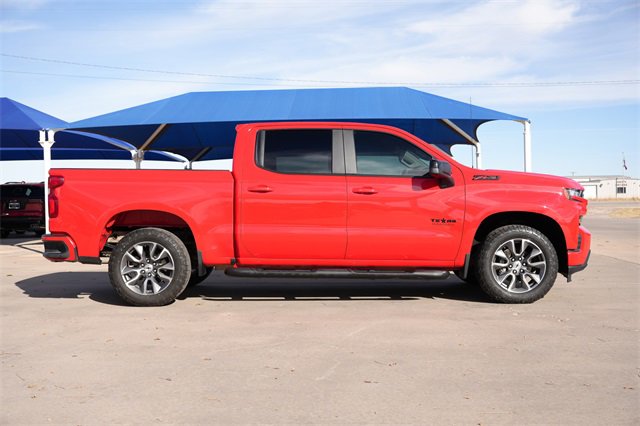 2020 Chevrolet Silverado 1500 RST photo 3