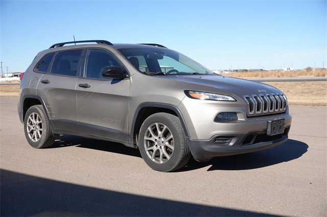 2016 Jeep Cherokee Sport's photo