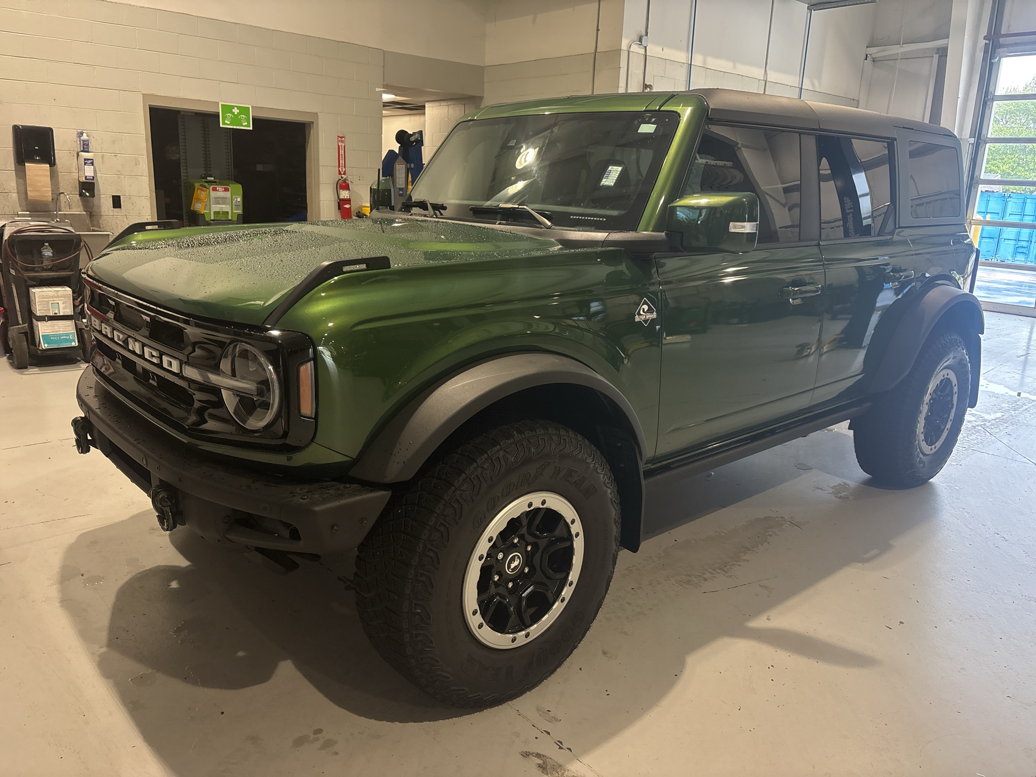 2023 Ford Bronco 4-Door Outer Banks
