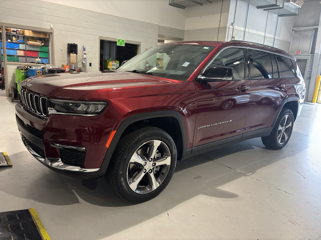 2023 Jeep Grand Cherokee L Limited's photo