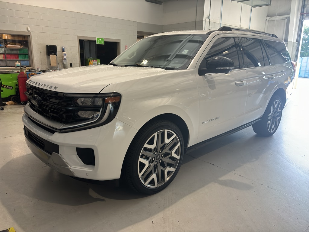2025 Ford Expedition Platinum 4x4's photo