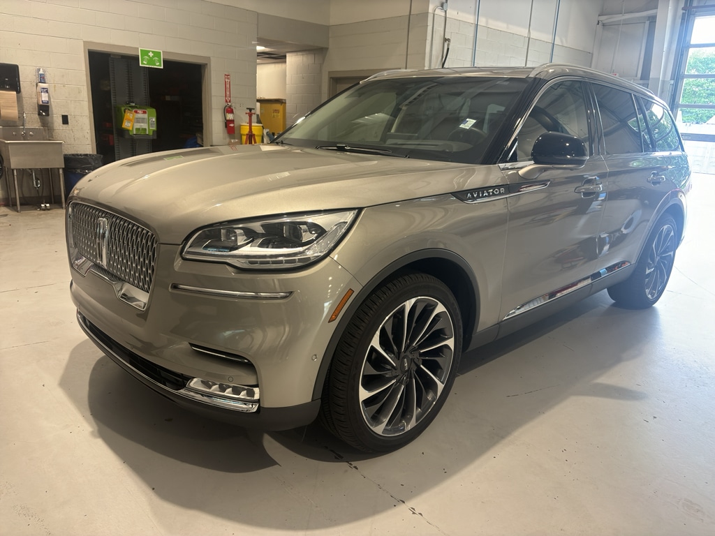 2023 Lincoln Aviator Reserve RWD's photo