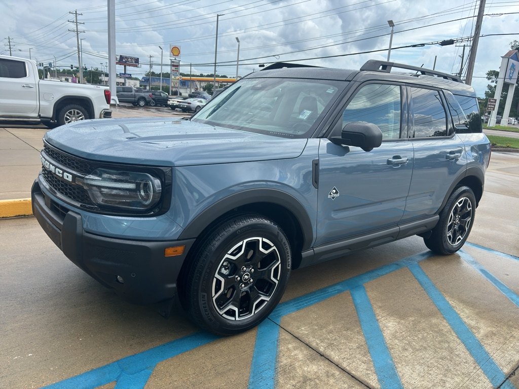 2025 Ford Bronco Sport Outer Banks 4X4's photo