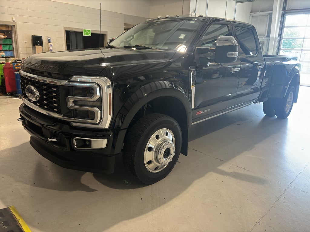 2024 Ford F-450 Limited 4x4 Crew Cab 8' Box DRW's photo