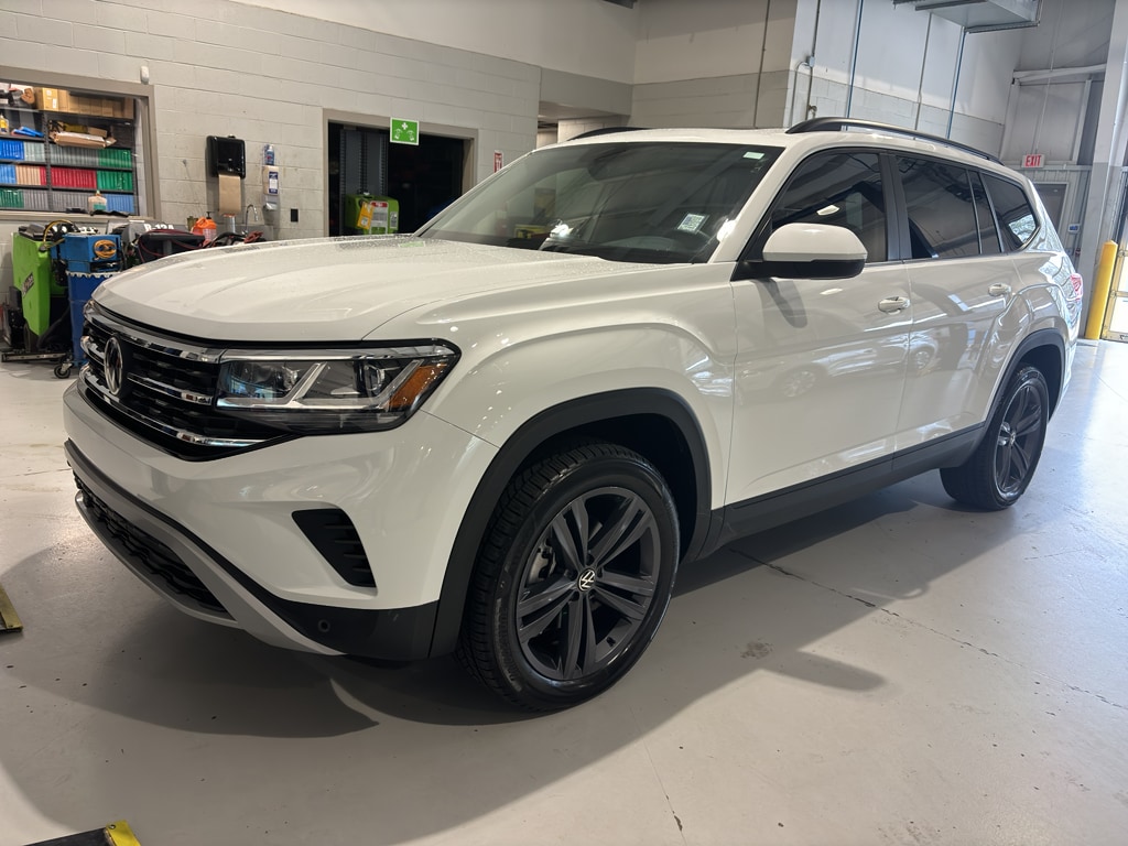 2023 Volkswagen Atlas SE w/Tech's photo