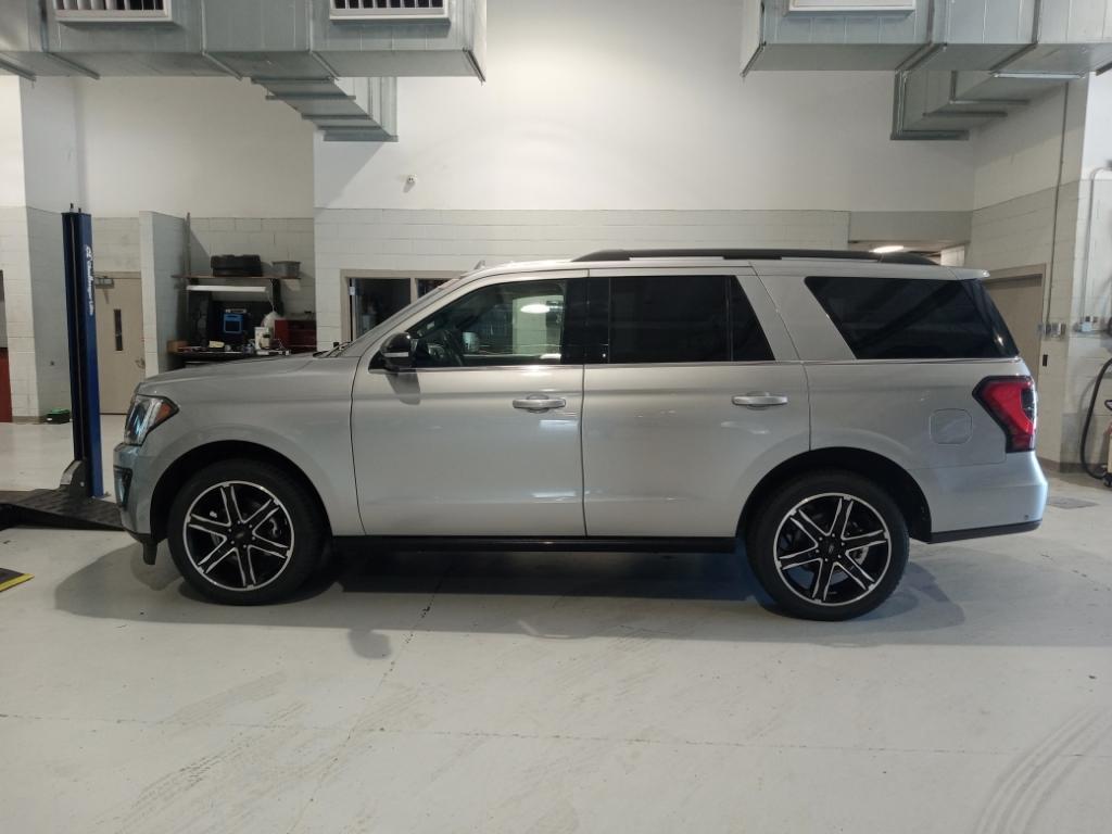 2021 Ford Expedition Limited 8