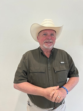 Staff member Cecil Hill from ID_4e8e6a674ce7