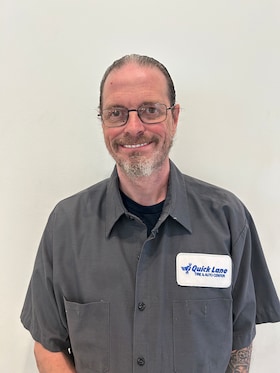 Staff member Jason Burns from ID_96ce8cabdbdb