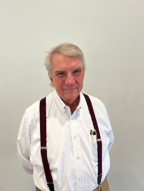 Staff member Bill Russell from ID_9210310a4b21