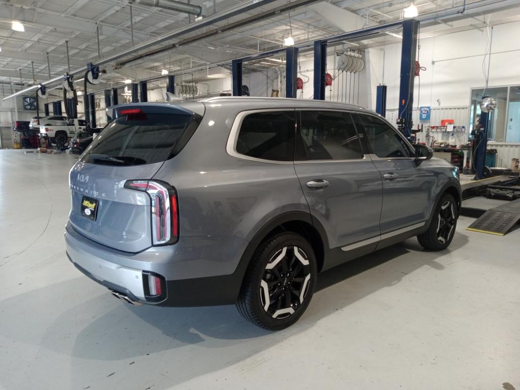 2023 Kia Telluride EX 5