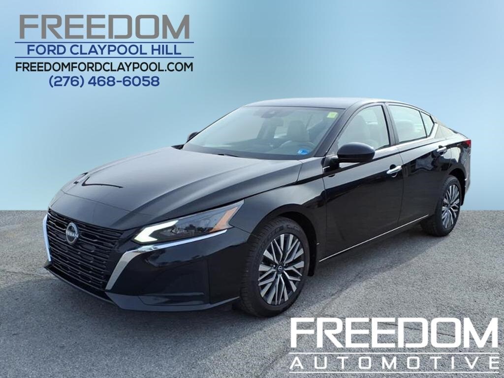 Used 2023 Nissan Altima 2.5 SV Sedan