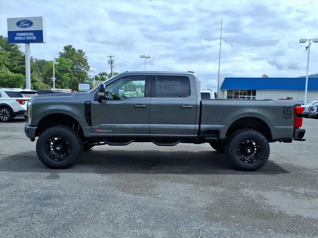 New 2026 Ford F-250 Lariat Truck Crew Cab