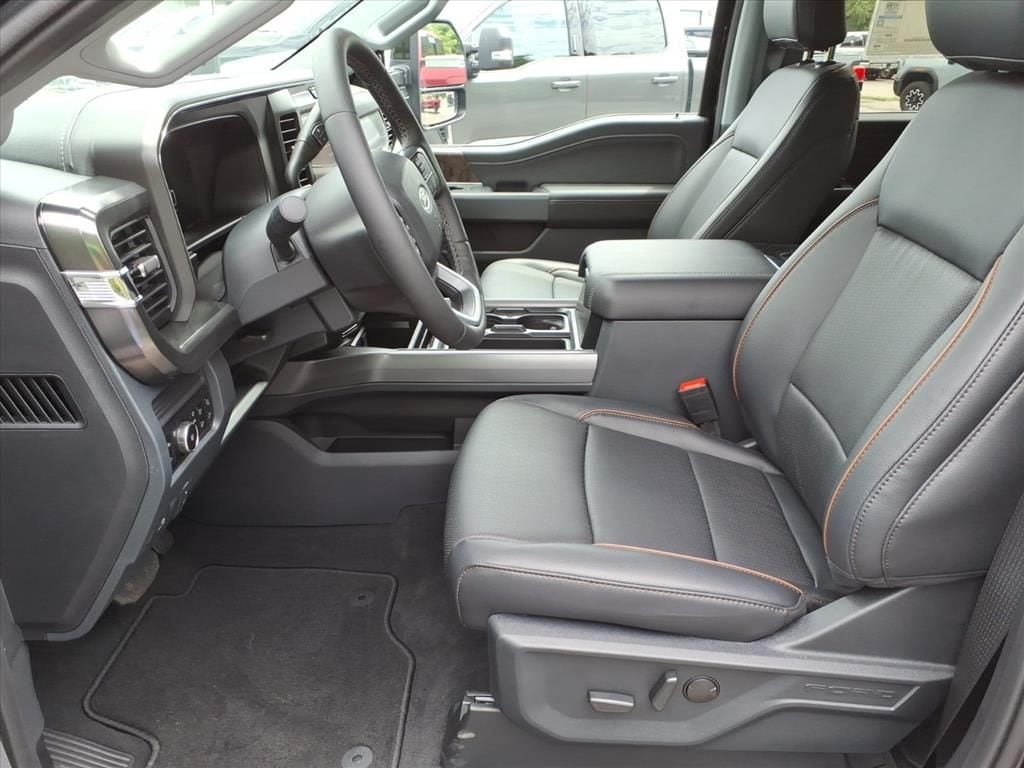 New 2026 Ford F-350 Lariat Truck Crew Cab