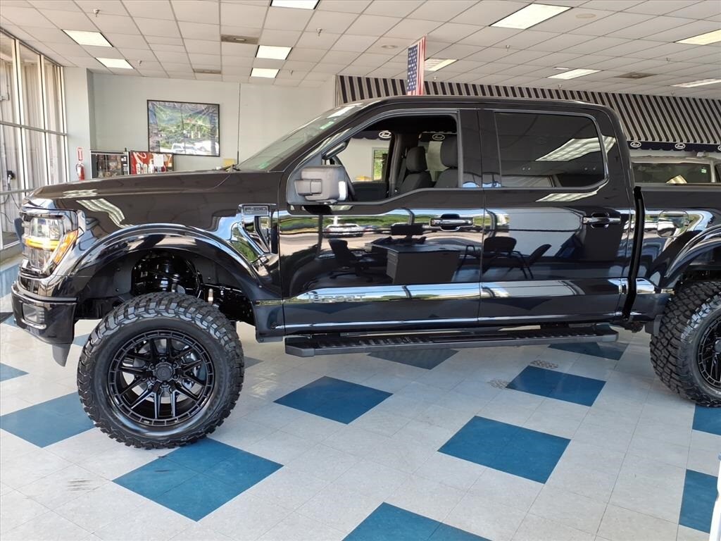 New 2025 Ford F-150 XLT Truck SuperCrew Cab