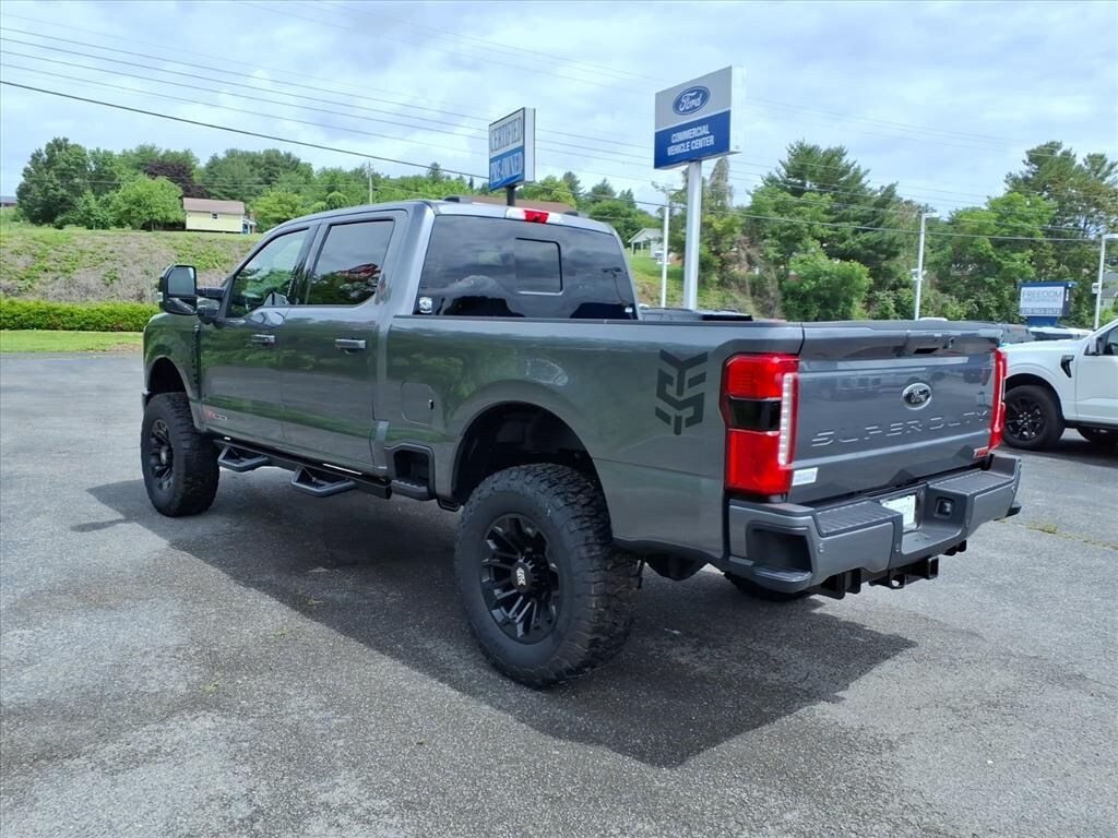 New 2026 Ford F-250 Lariat Truck Crew Cab