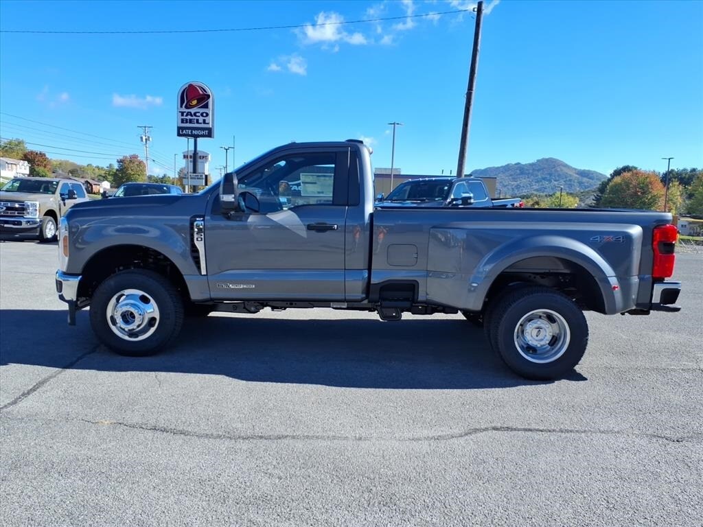 New 2026 Ford F-350 XLT Truck Regular Cab