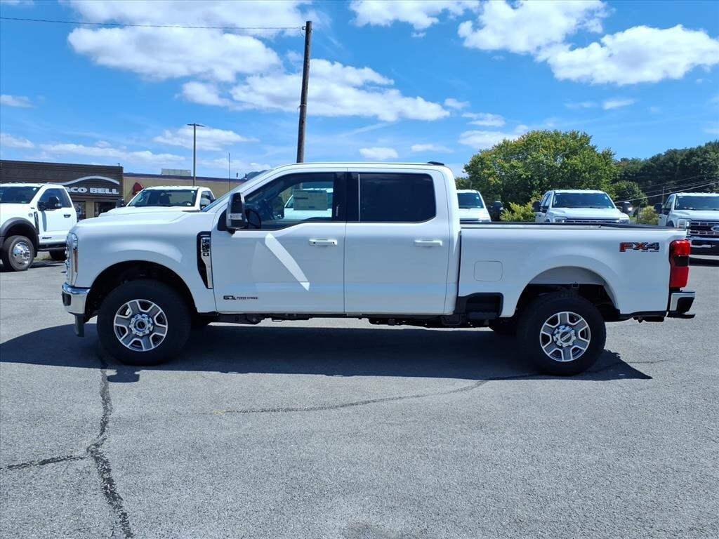 New 2026 Ford F-250 Lariat Truck Crew Cab