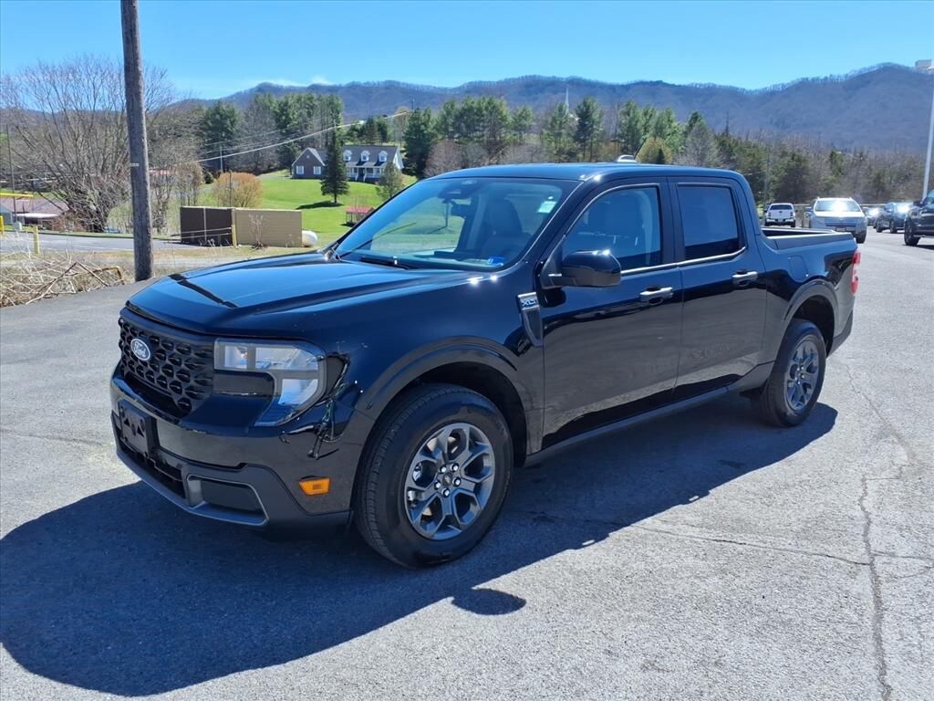 New 2026 Ford Maverick XLT Truck SuperCrew