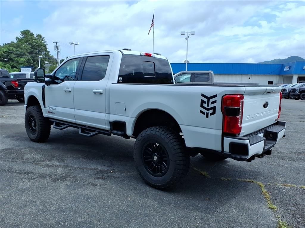 New 2026 Ford F-250 Lariat Truck Crew Cab