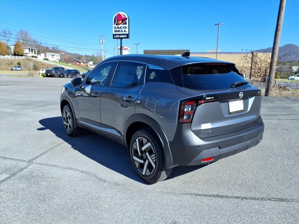 Used 2026 Nissan Kicks SV SUV