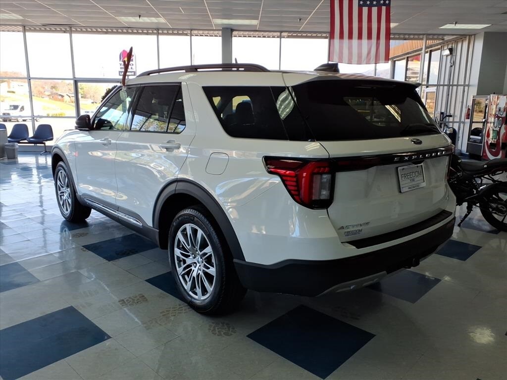 New 2025 Ford Explorer Active SUV