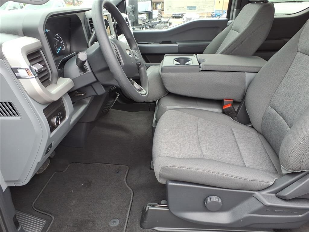 New 2026 Ford F-350 XL Truck Super Cab