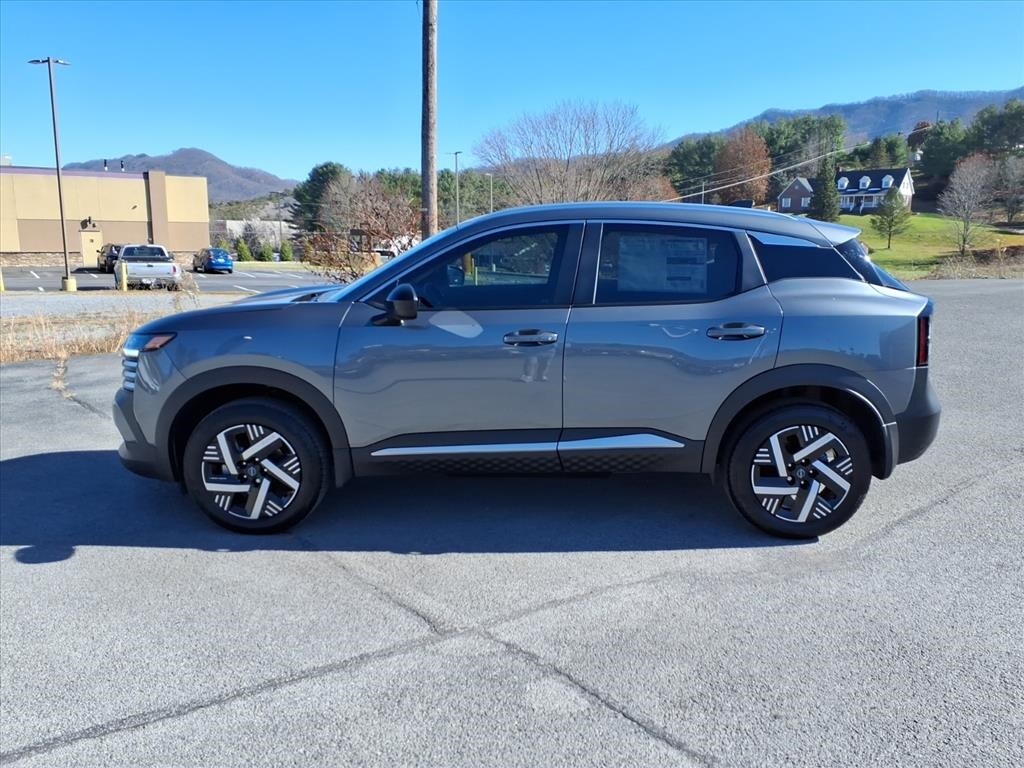 Used 2026 Nissan Kicks SV SUV