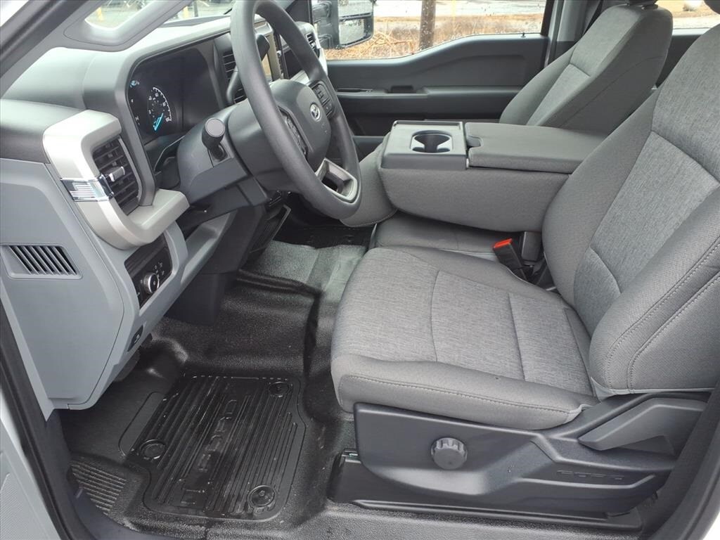 New 2026 Ford F-350 XL Truck Crew Cab