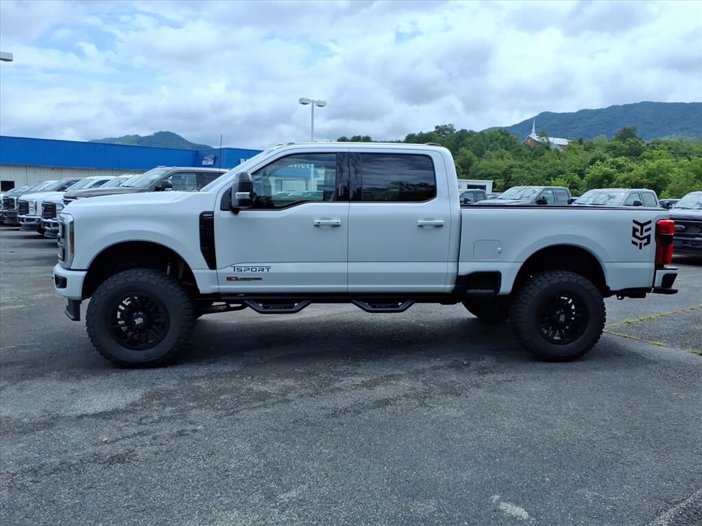 New 2026 Ford F-250 Lariat Truck Crew Cab