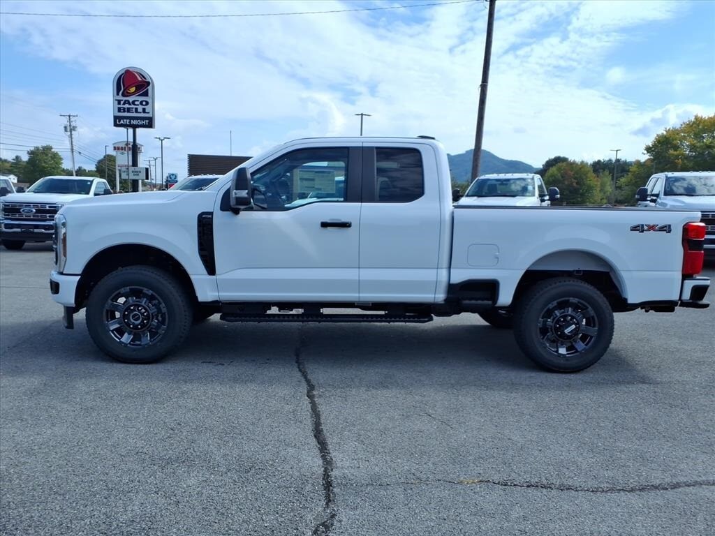 New 2026 Ford F-250 XL Truck Super Cab