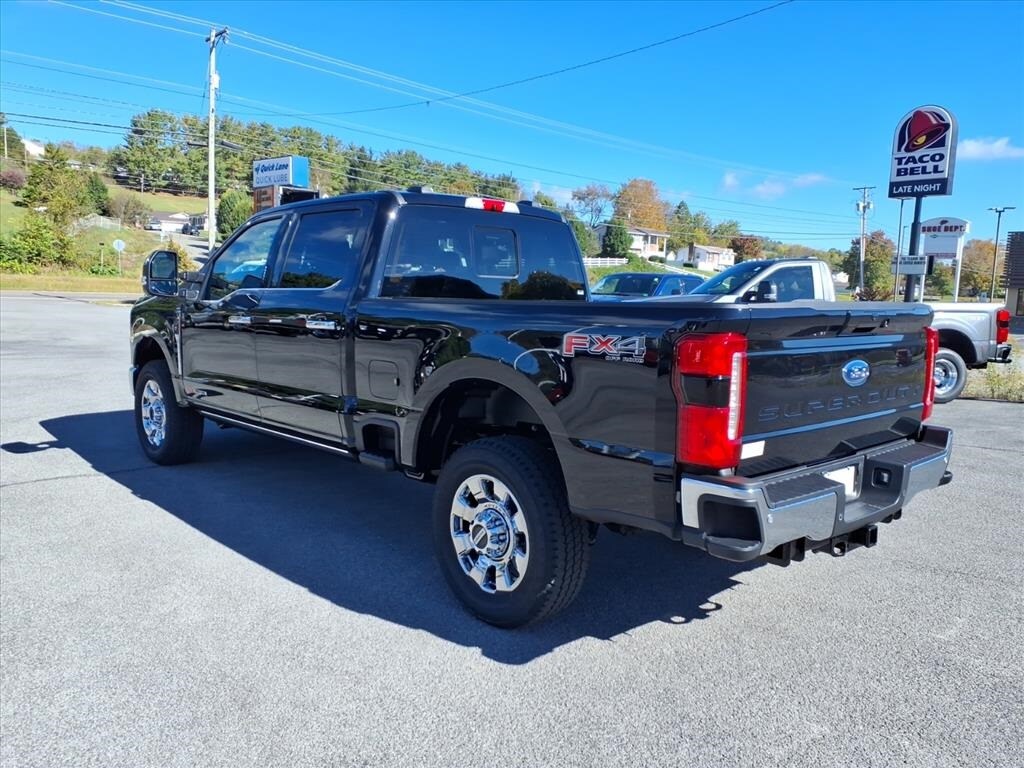 New 2026 Ford F-250 Lariat Truck Crew Cab