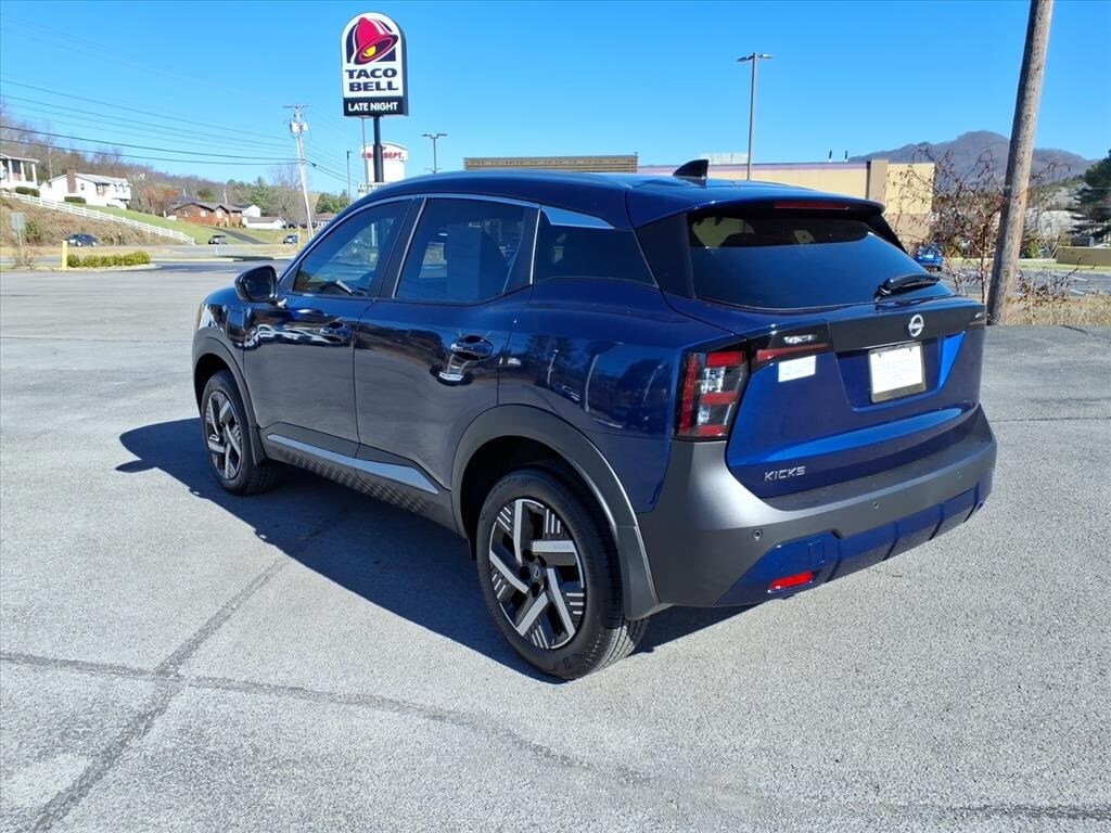 Used 2026 Nissan Kicks SV SUV