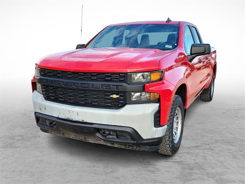 2021 Chevrolet Silverado 1500 photo 2