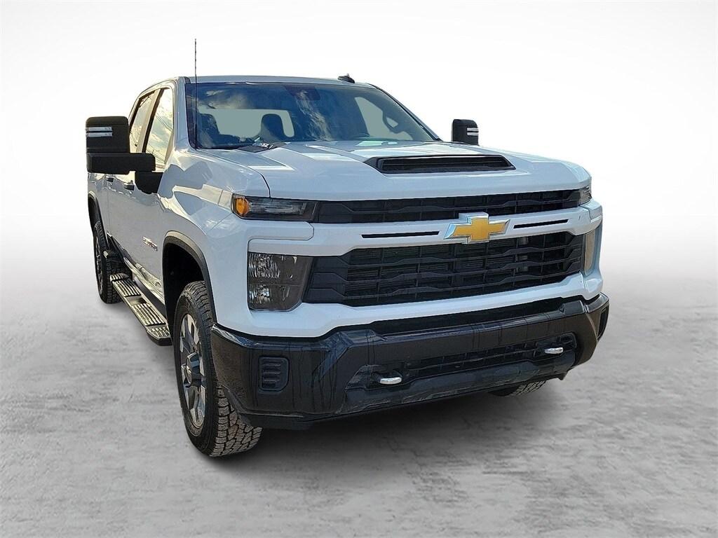 Used 2024 Chevrolet Silverado 2500HD Custom Crew Cab Short Bed Truck