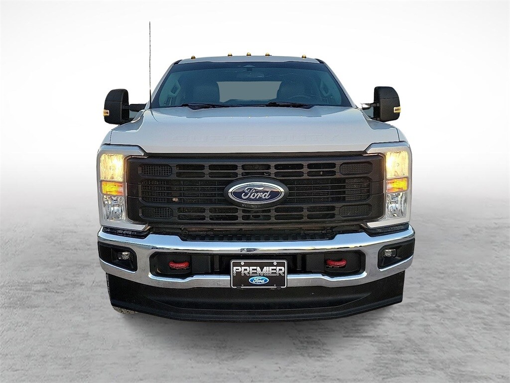 2023 Ford F-250 XL photo 3