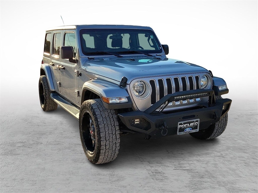 2020 Jeep Wrangler Unlimited Sahara photo 2
