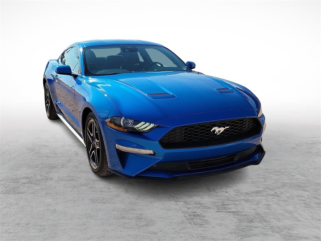 2021 Ford Mustang EcoBoost photo 2