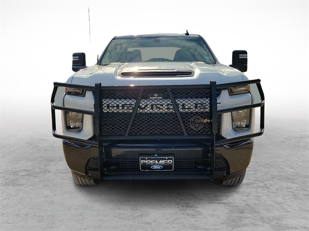 2023 Chevrolet Silverado 2500HD Custom photo 3