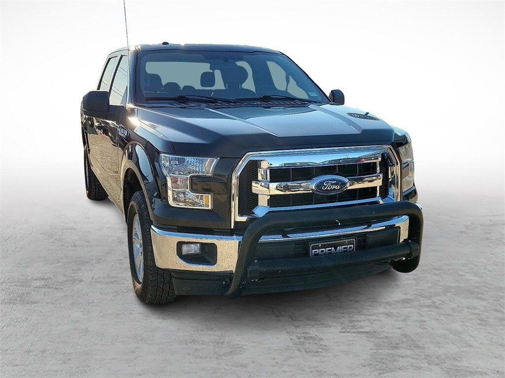 2017 Ford F-150 XLT photo 2
