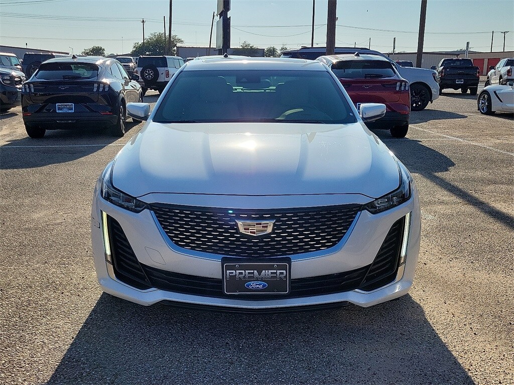 2024 Cadillac CT5 Luxury photo 2