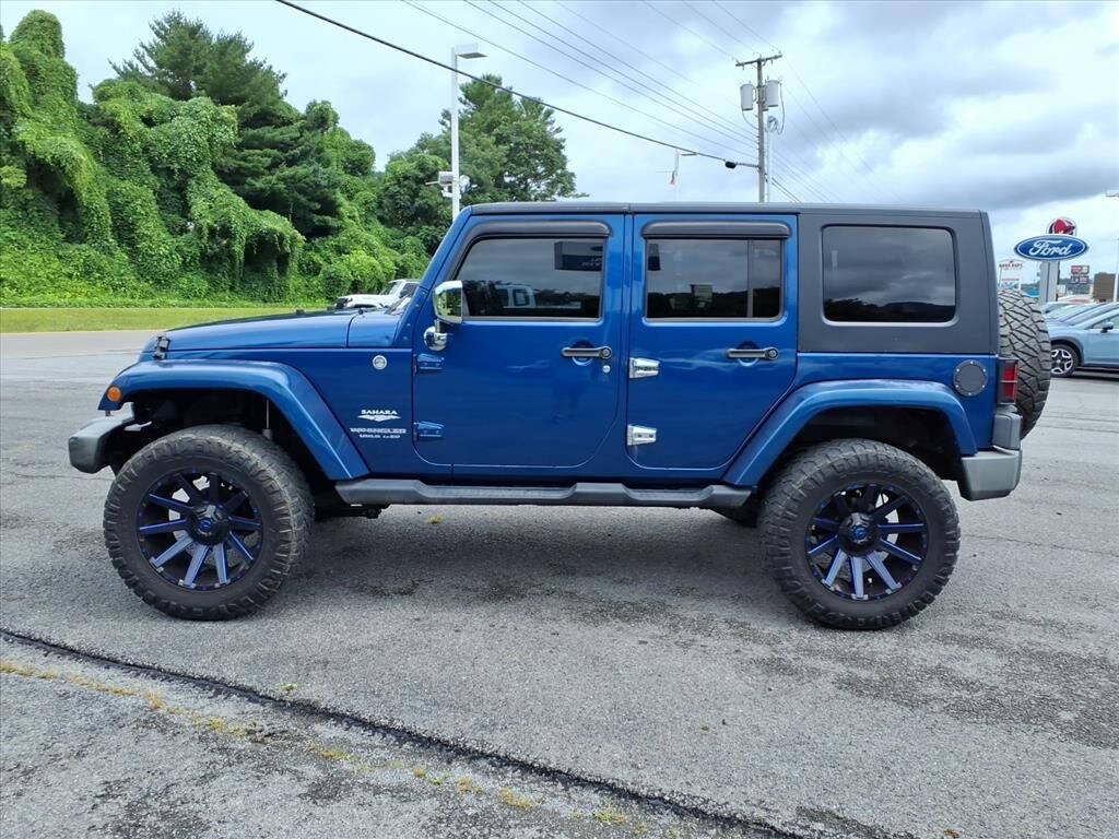 Used 2009 Jeep Wrangler Unlimited Sahara SUV
