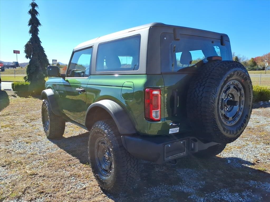 New 2025 Ford Bronco Base SUV