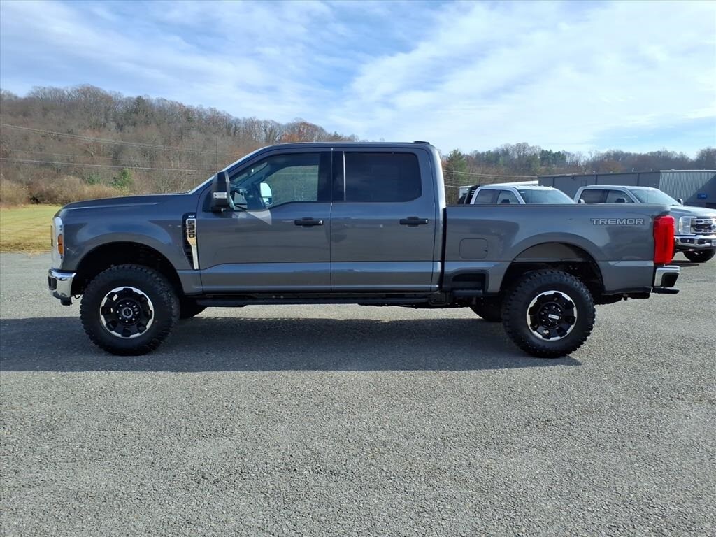 New 2026 Ford F-350 Truck Crew Cab