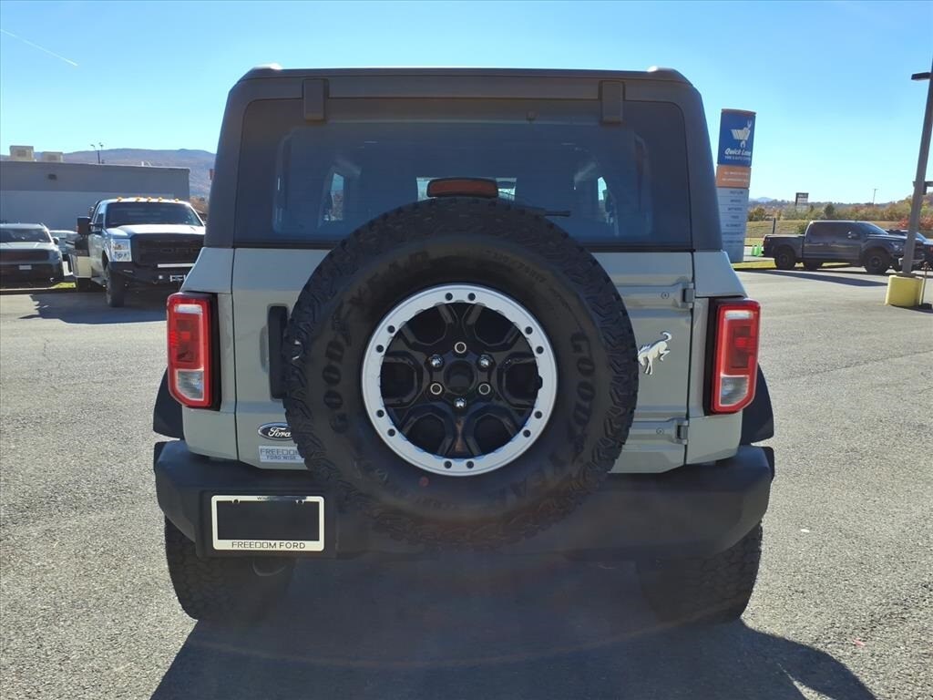 New 2025 Ford Bronco Base SUV