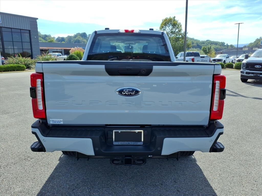 New 2026 Ford F-250 Truck Crew Cab